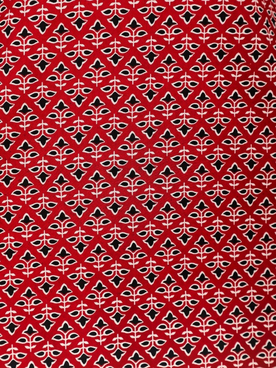 Aramya Straight Soft Cotton Geometric Print Women's Kurta - Red