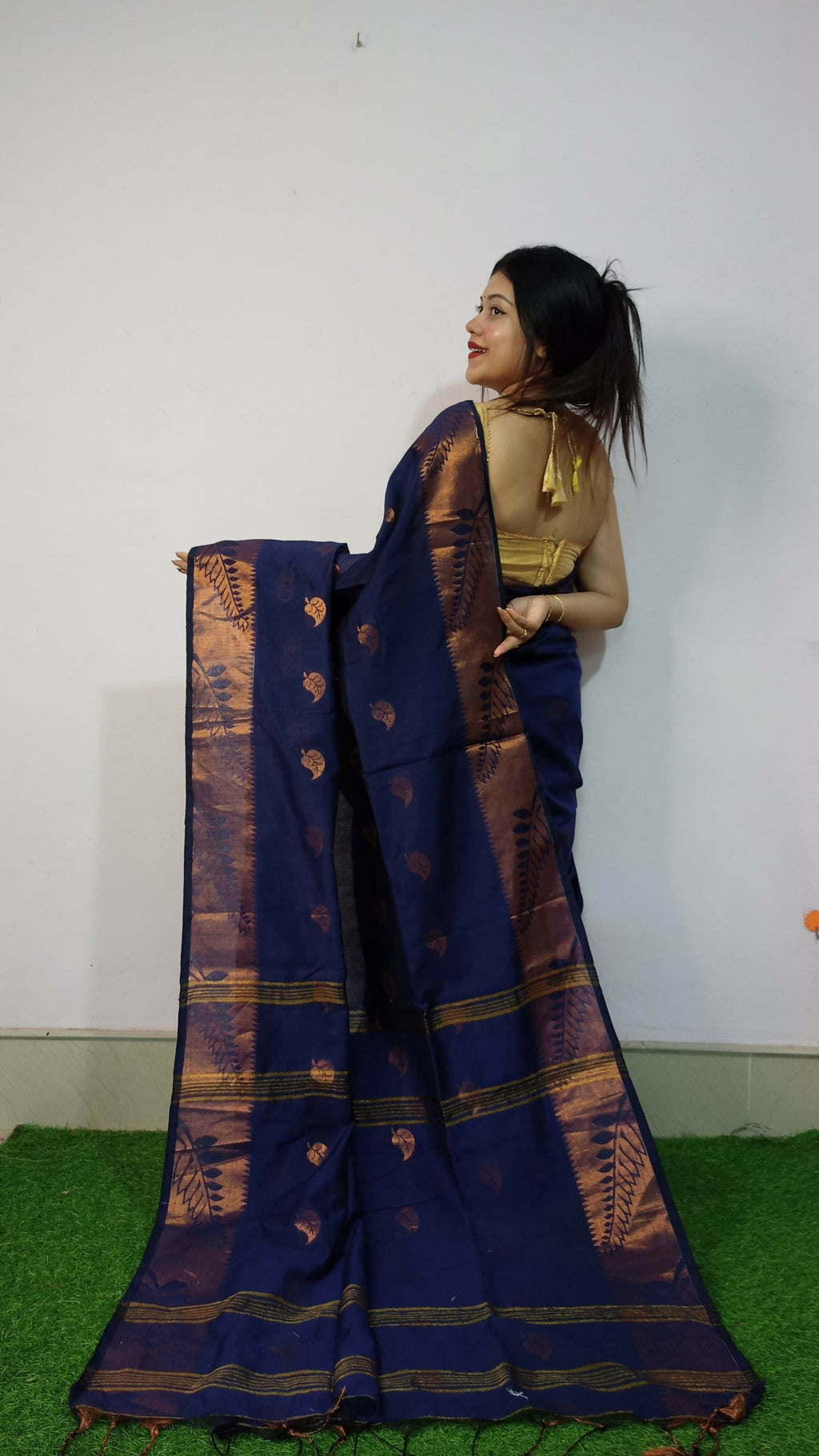 Exclusive Collection Beautiful Navy Blue Cotton Silk Woven Handloom Saree With Running Blouse Piece