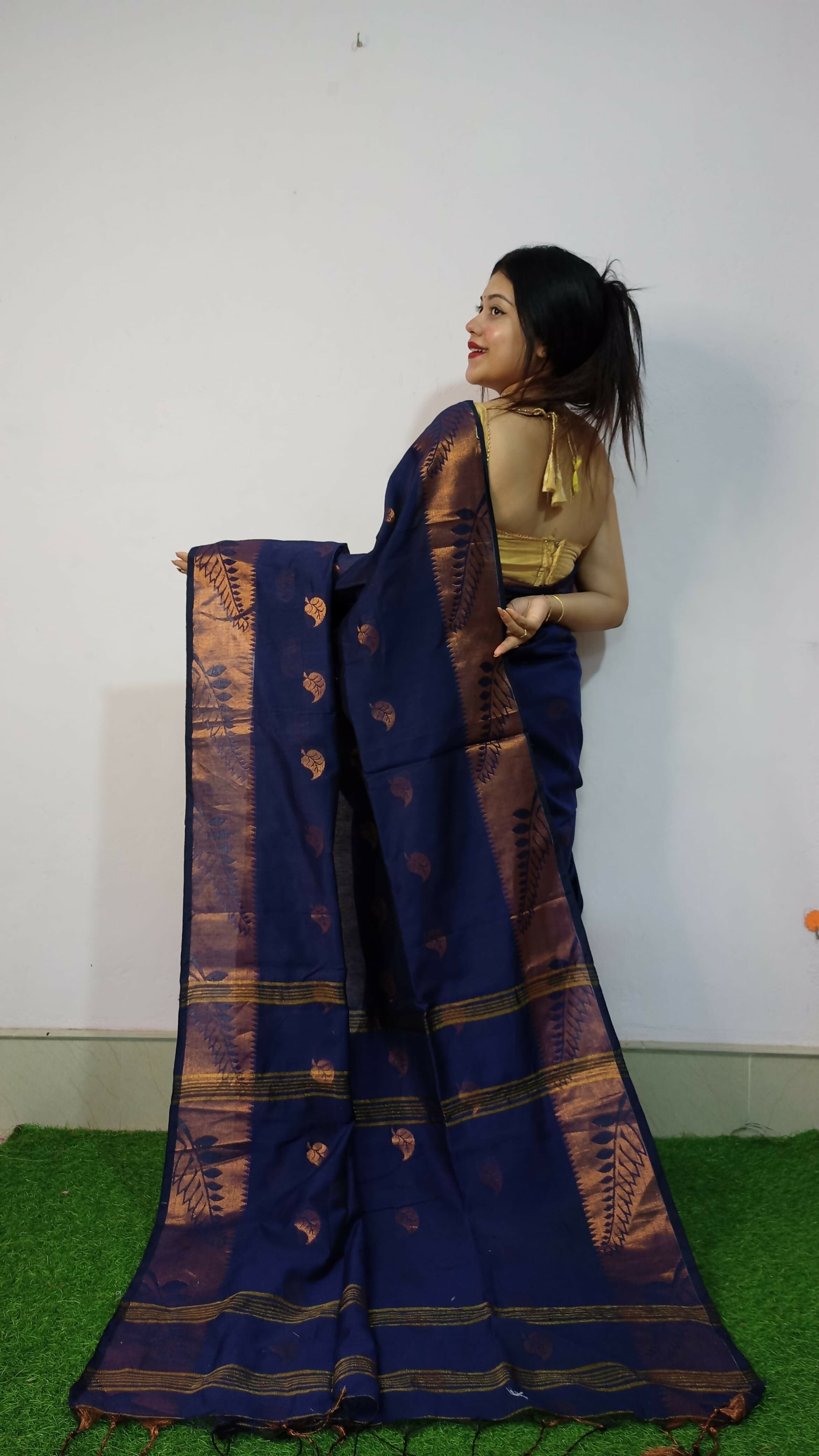 Exclusive Collection Beautiful Navy Blue Cotton Silk Woven Handloom Saree With Running Blouse Piece