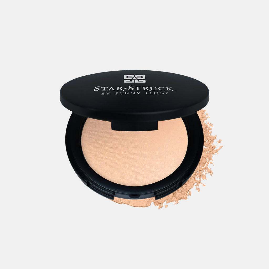 Star Struck By Sunny Leone Compact Powder - 01 Fair