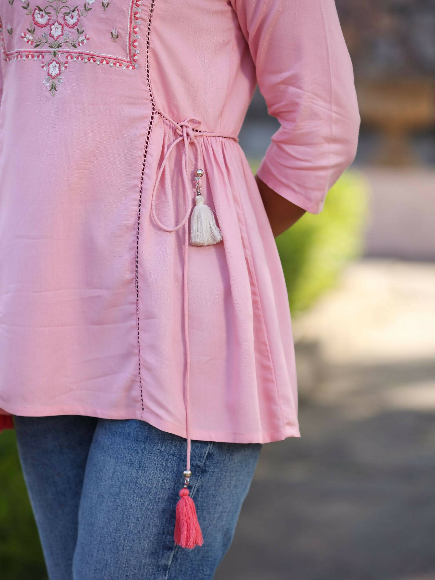 Juniper Women's Pink Rayon Staple Solid With Embroidery Straight Tunic