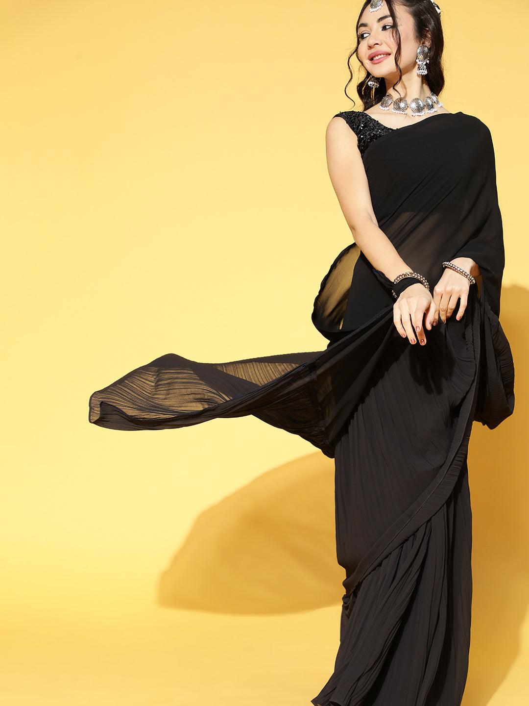 Saree Mall Black Solid Saree
