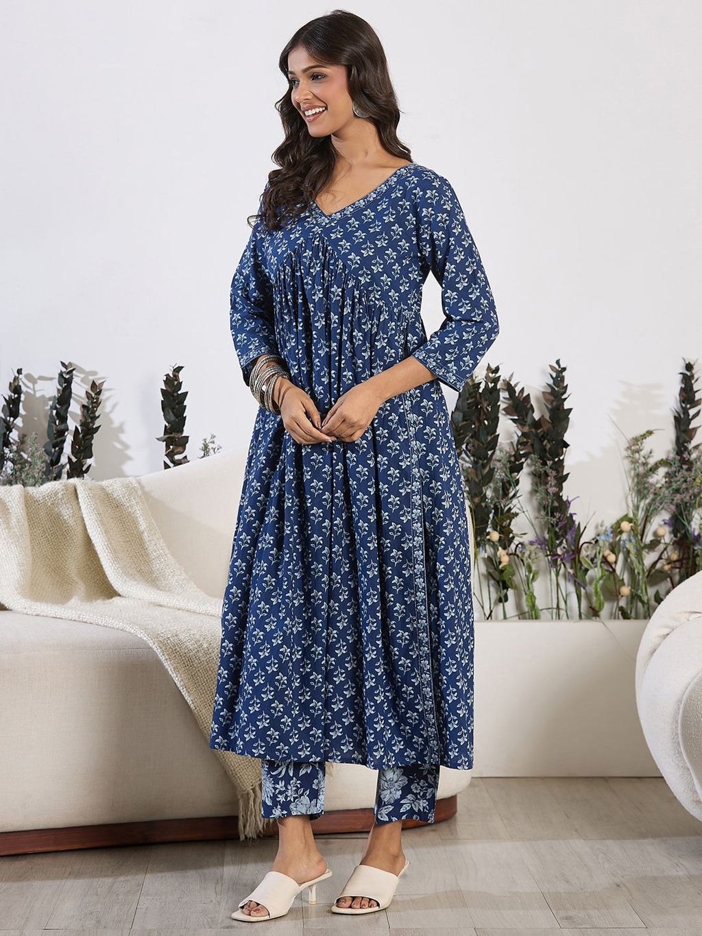 Indo Era V-Neck Floral Printed Empire Pure Cotton Kurta with Trouser