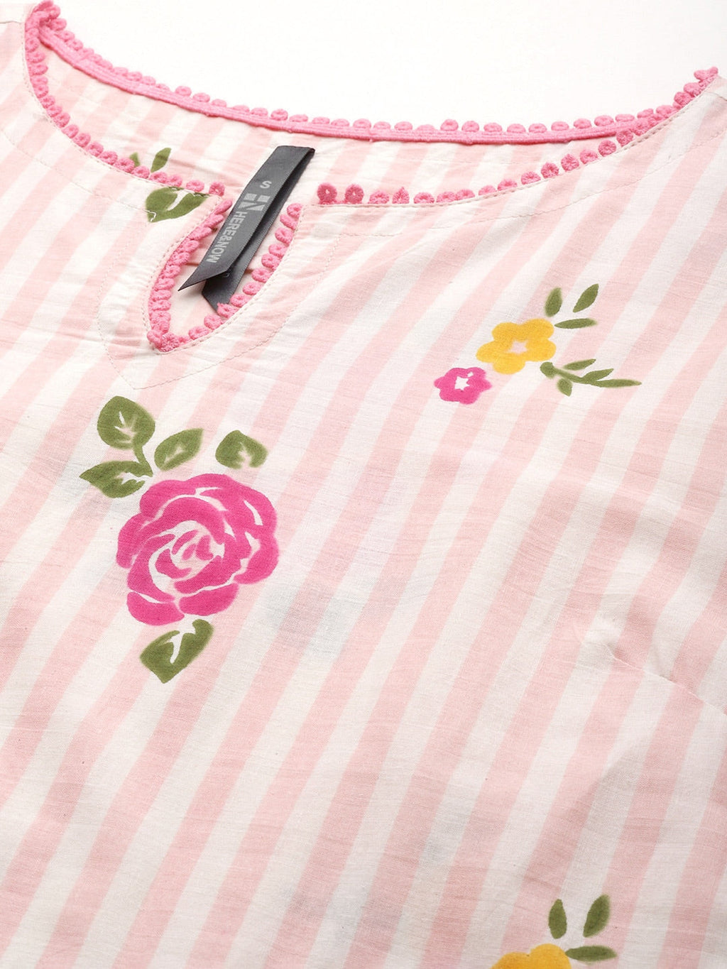 HERE&NOW Women Floral Printed Straight Kurta