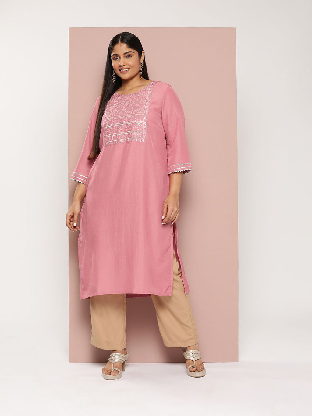 Sztori Plus Size Ethnic Motifs Embroidered Sequinned Gotta Patti Detailed Kurta