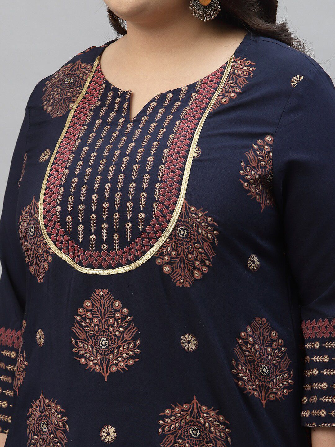 Sztori Plus Size Floral Printed Round Neck Straight Kurta with Palazzos