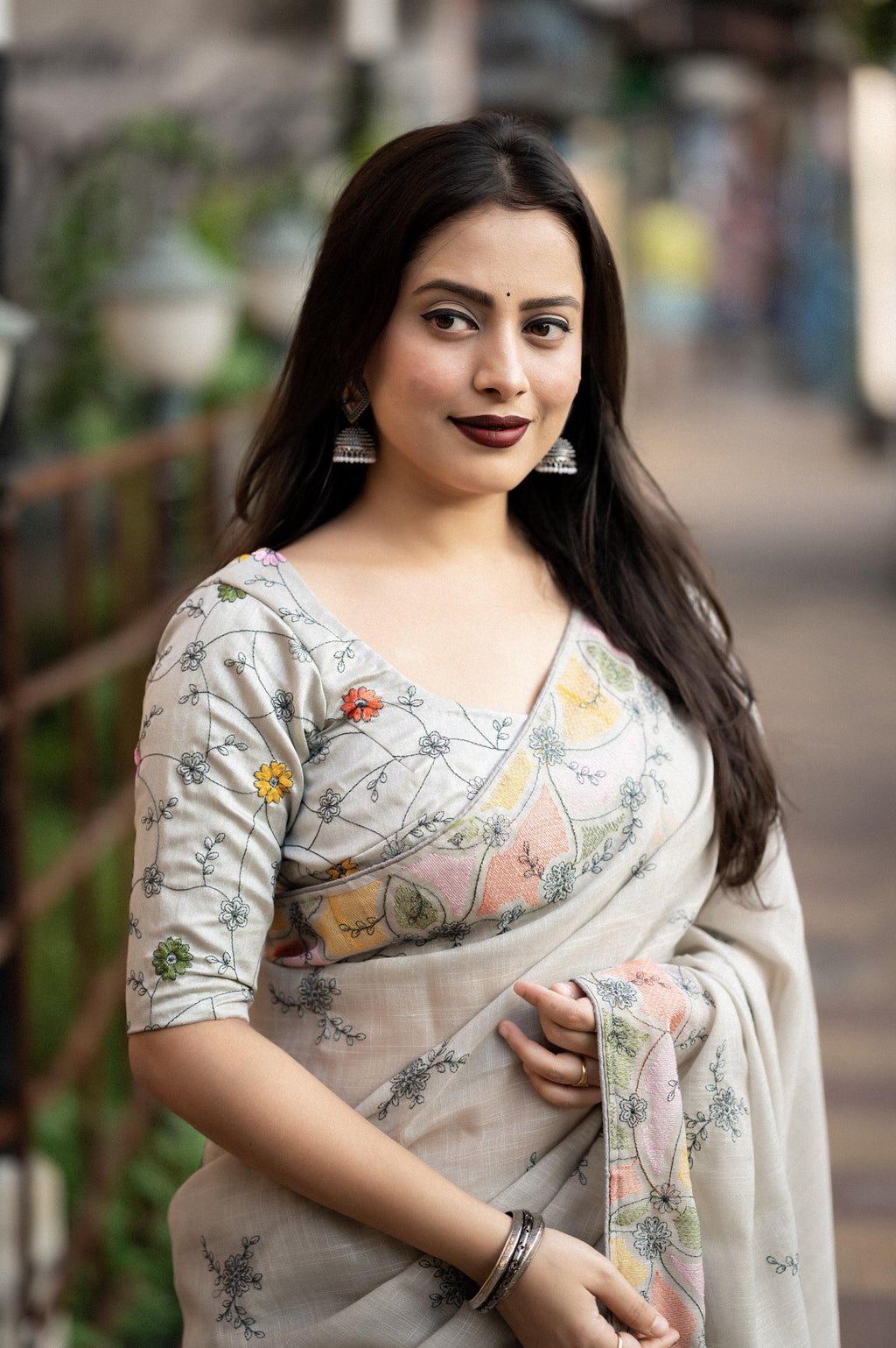 Grey Pure Linen Ethnic Motifs Saree with Unstitched Blouse - Hiral Fashion