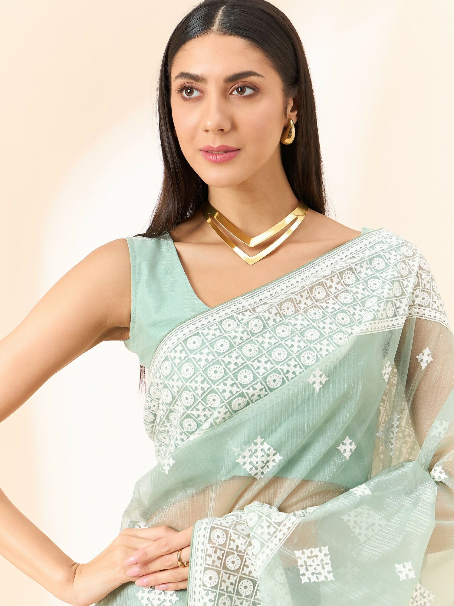 Green Organza Geometric Embroidered Saree with Unstitched Blouse Piece - Roozal