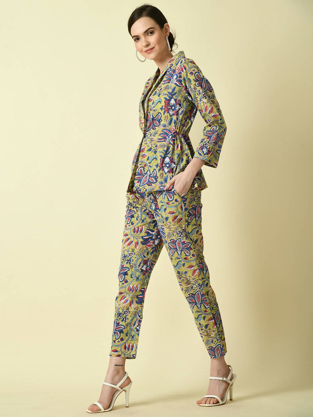 Myshka Women's Multi Shawl Neck Coat With Trousers