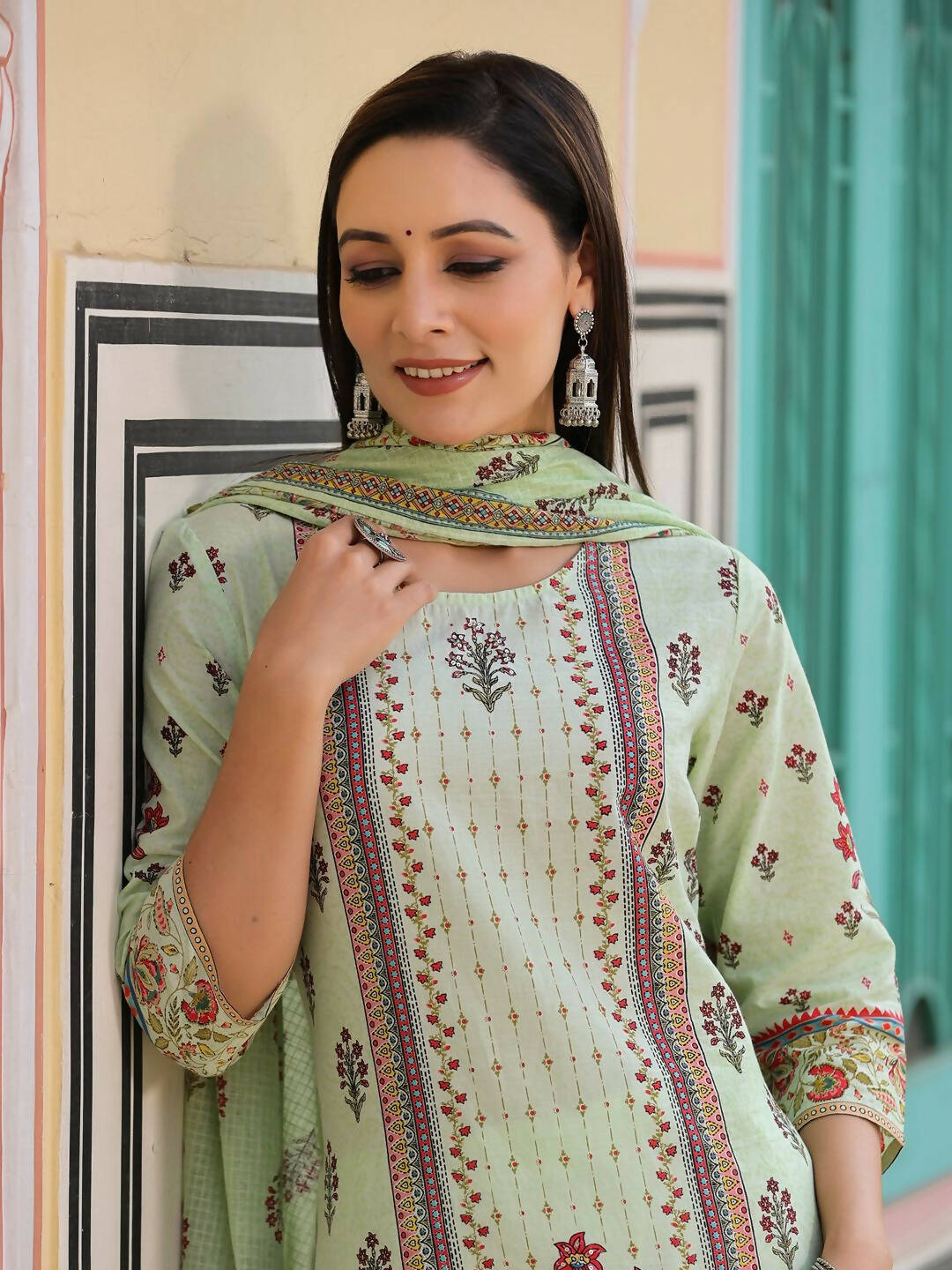 Juniper Women's Lime Green Cambric Floral Placement Printed Straight Fit Kurta Sets