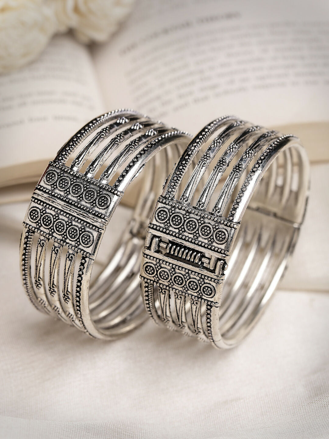 NVR Women's Silver-Toned German Silver Oxidised Kada Bangle