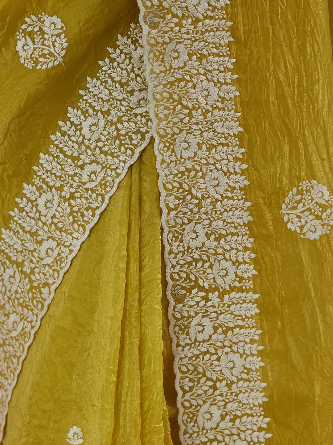 kasee Floral Chikankari Silk Blend Saree