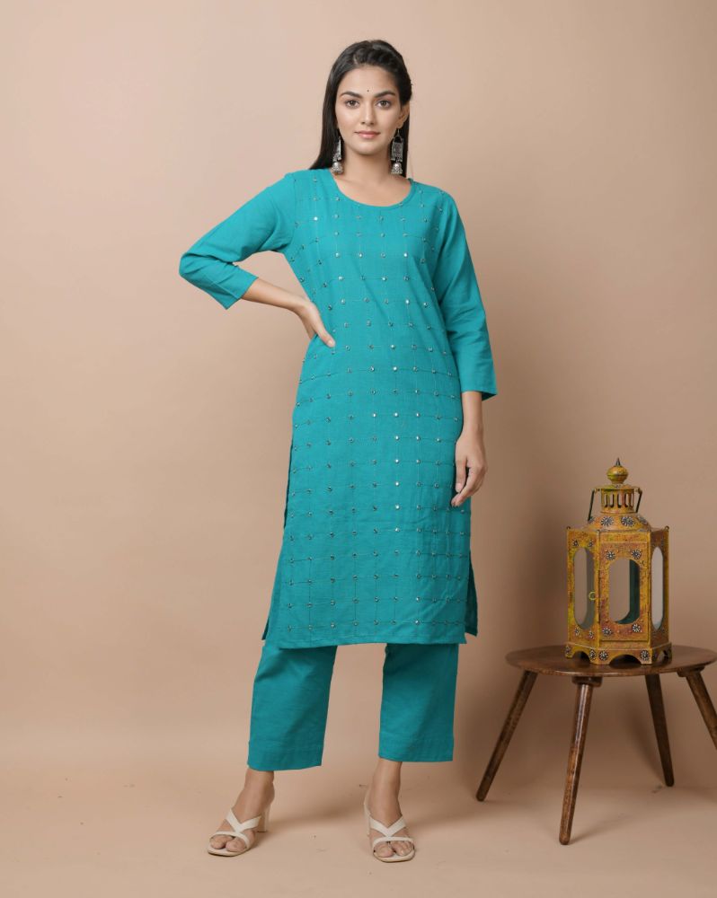 Kaajh Women's Green Solid Mirror Embellishment Kurta