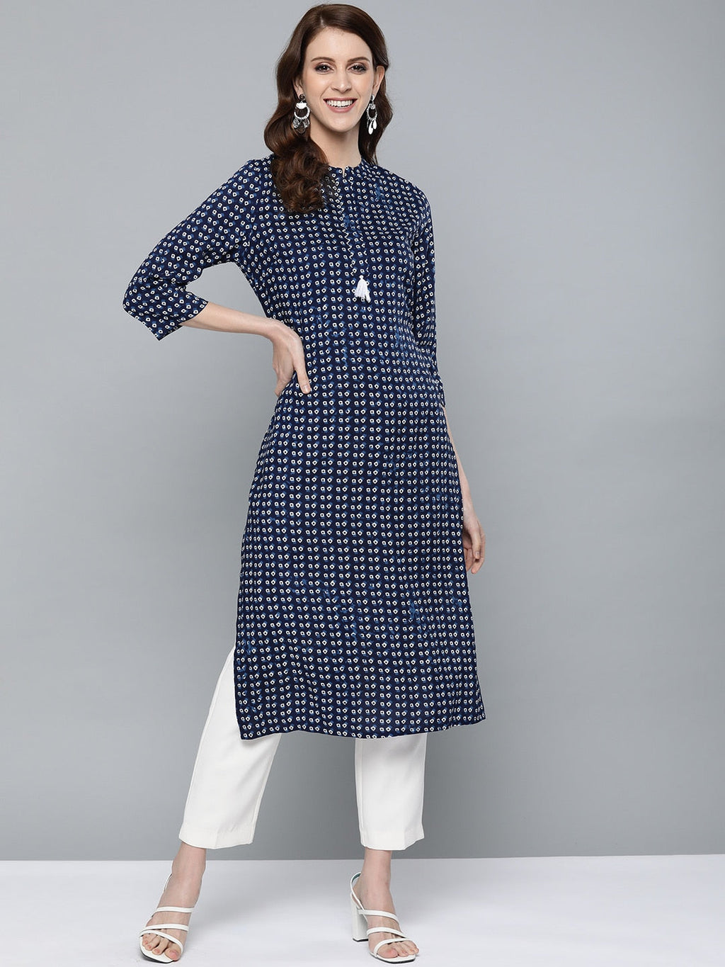 HERE&NOW Women Navy Blue & White Bandhani Print Straight Kurta