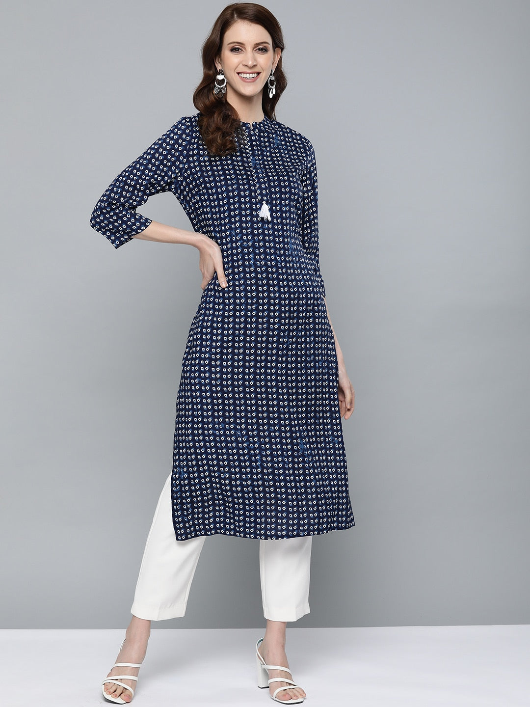 HERE&NOW Women Navy Blue & White Bandhani Print Straight Kurta