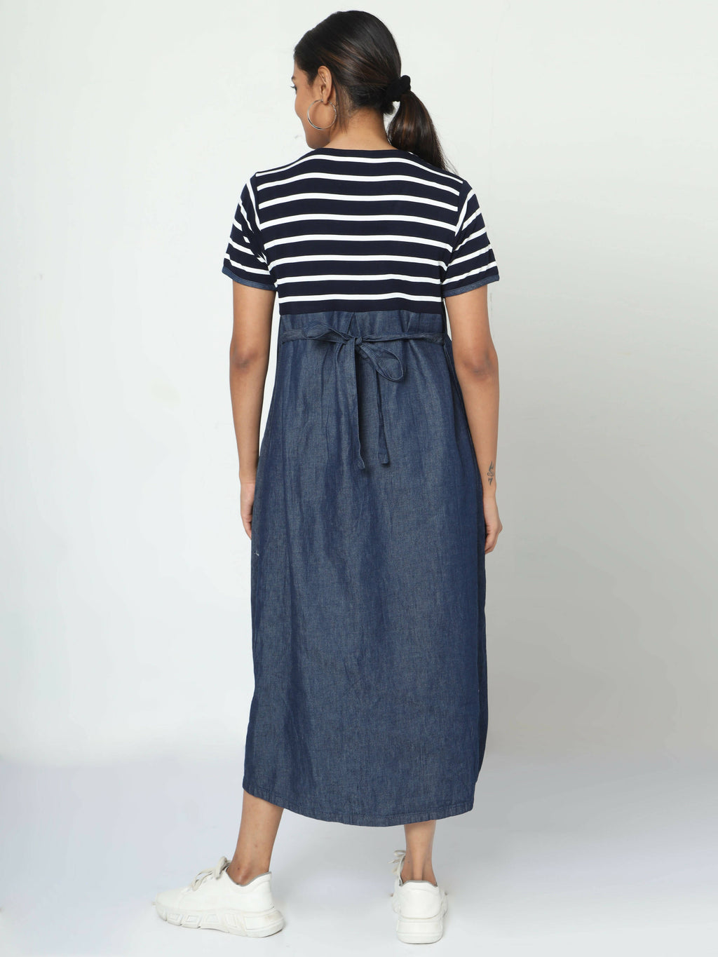 Manet Half Sleeves Maternity Dress White Striped With Concealed Zipper Nursing Access - Navy