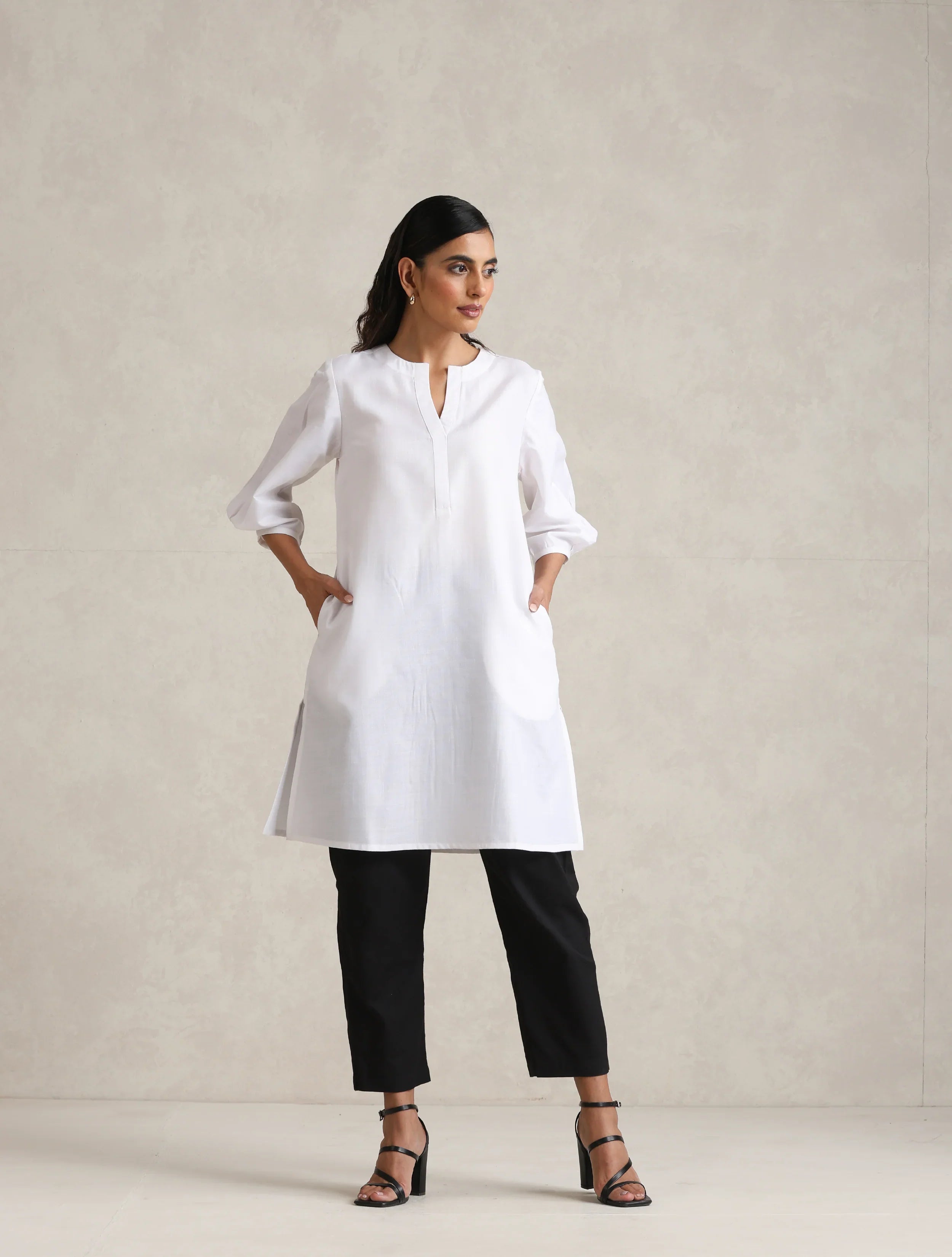 trueBrowns White Cotton Blend Short Kurta