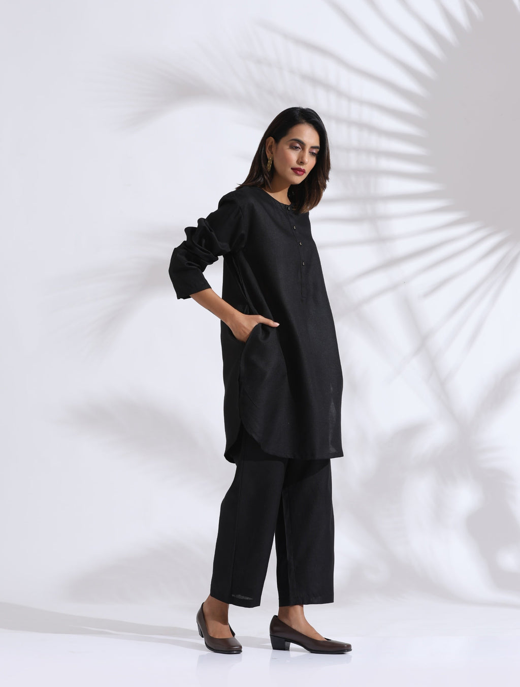 trueBrowns Black Slub Kurta Co-ord Set
