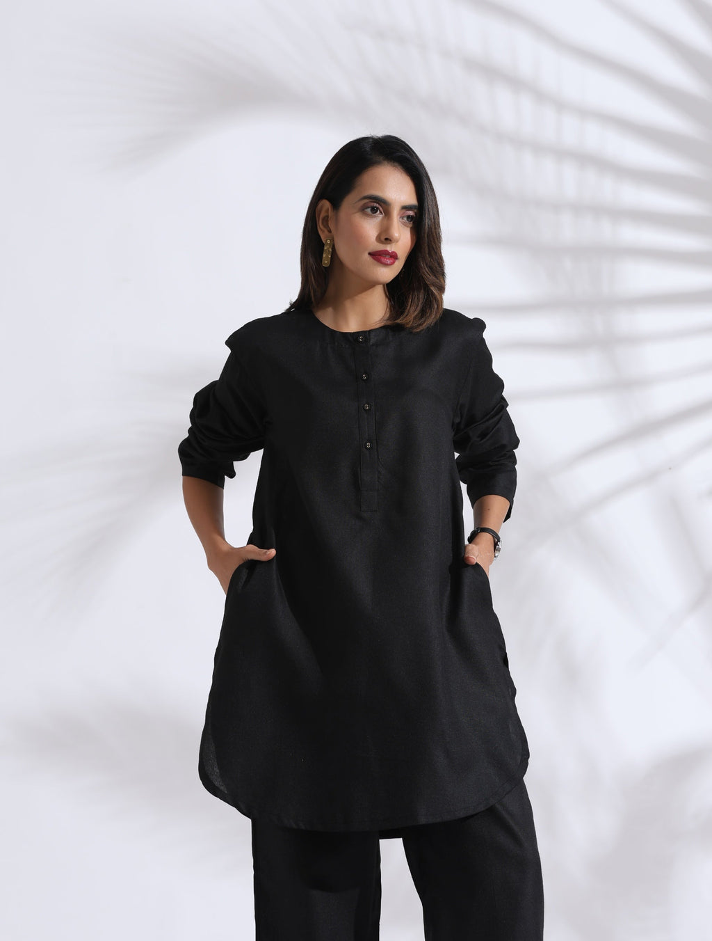 trueBrowns Black Slub Kurta Co-ord Set