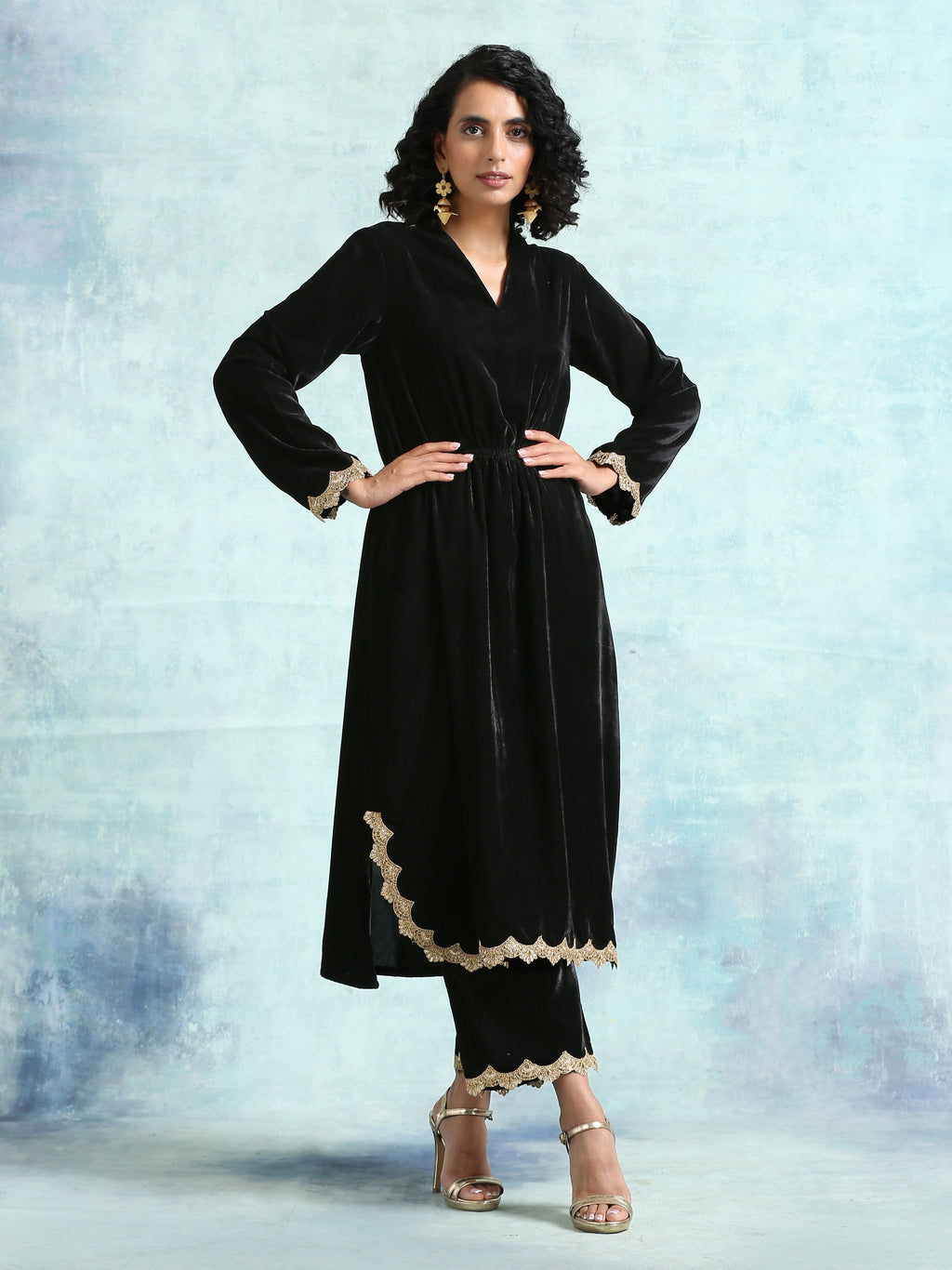 trueBrowns Black Velvet Lace Kurta