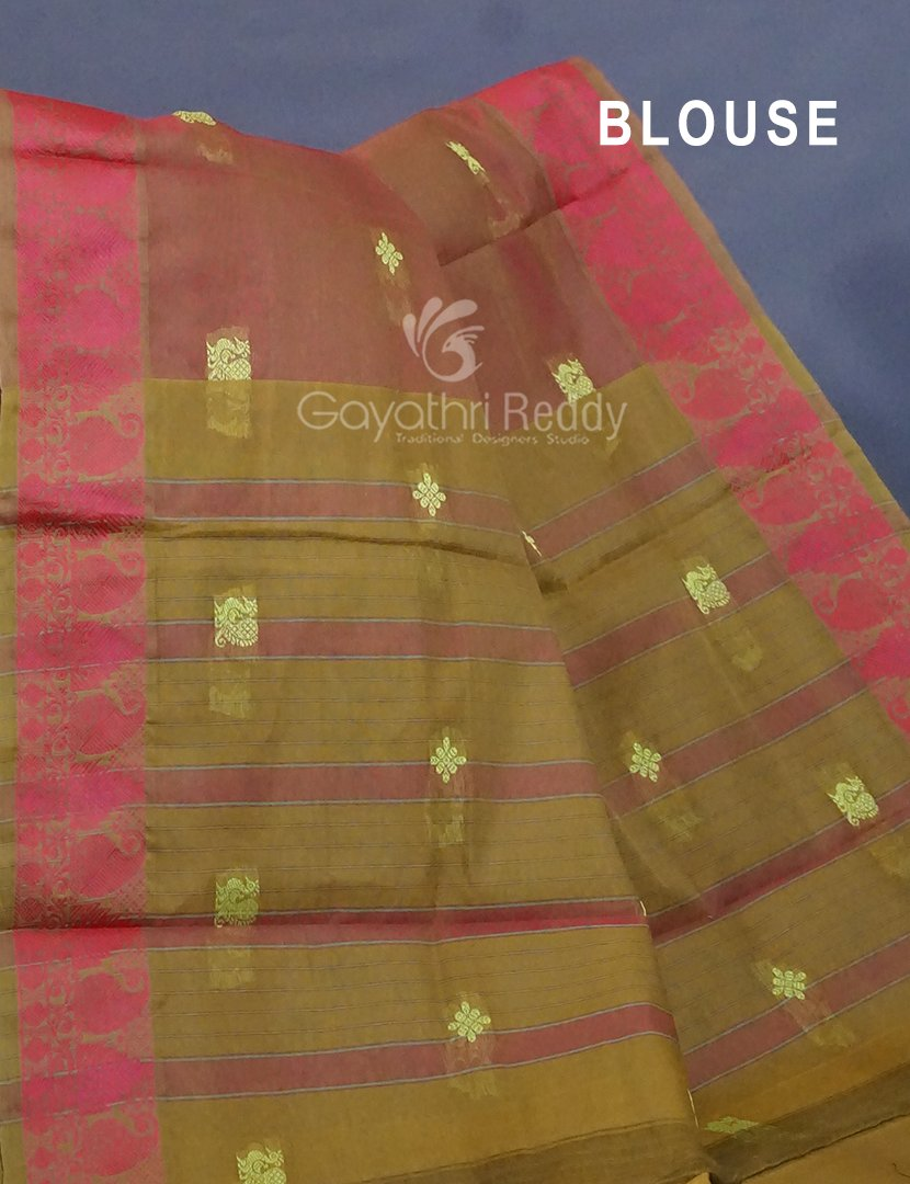 Kalanetha Shades of Red Rust Pure Kanchi Cotton Saree With Kanchi Traditional Border By Gayathri Reddy Designer Studio