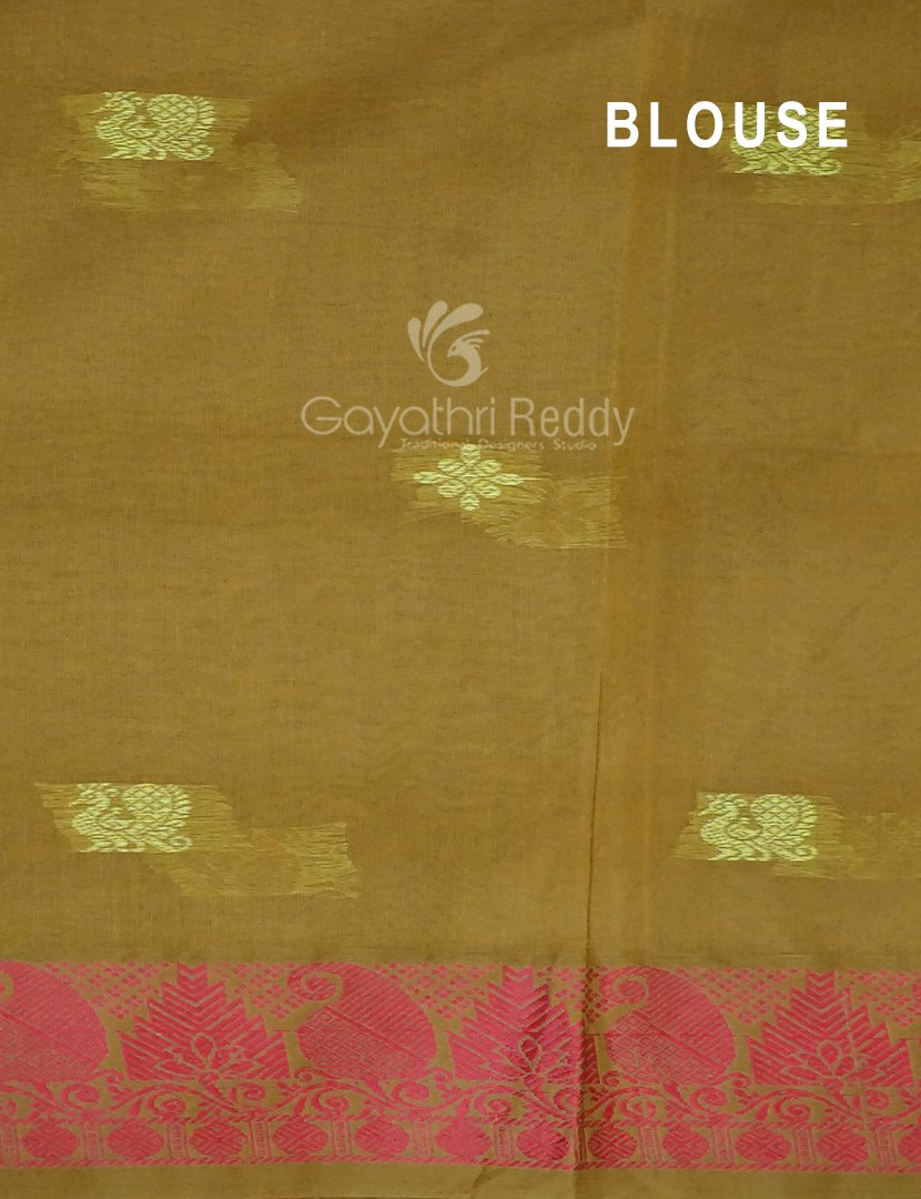 Kalanetha Shades of Red Rust Pure Kanchi Cotton Saree With Kanchi Traditional Border By Gayathri Reddy Designer Studio