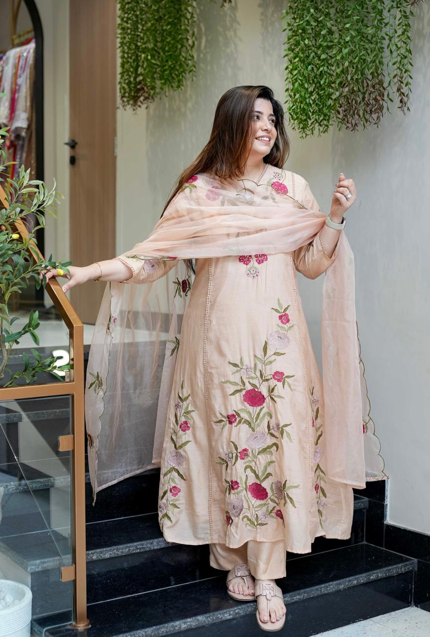 Vegaa Fashion Light Peach Chanderi Silk Embroidered Salwar Suit