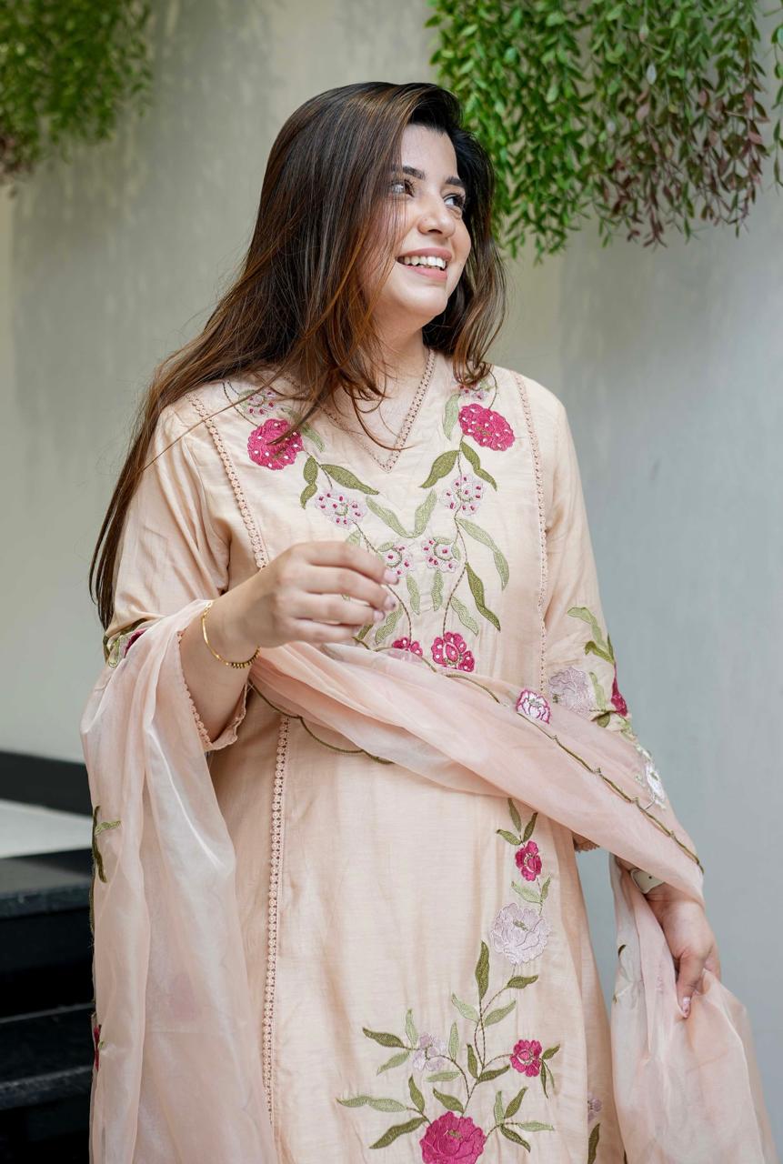 Vegaa Fashion Light Peach Chanderi Silk Embroidered Salwar Suit