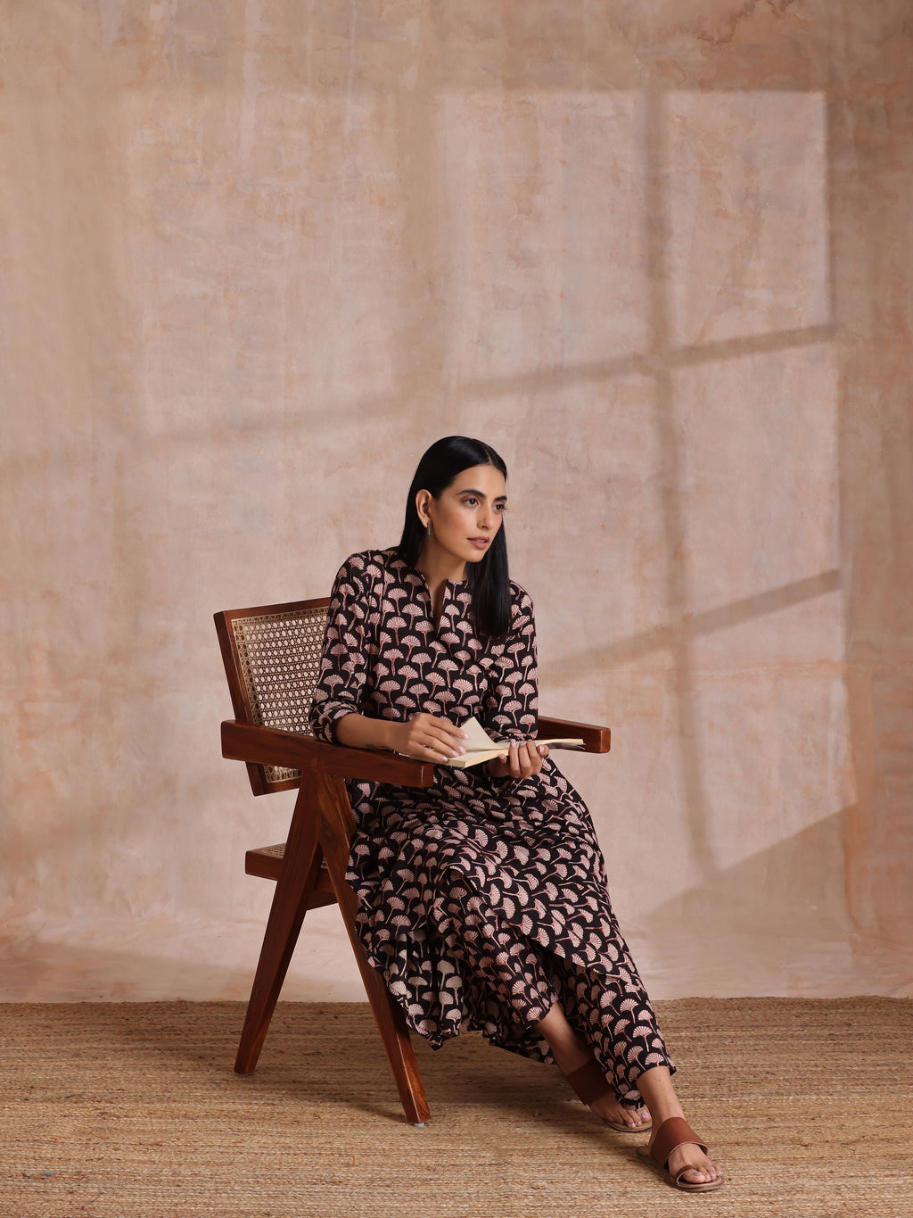 trueBrowns Black Floral Bagru Print Cotton Flared Kurta Pant Set