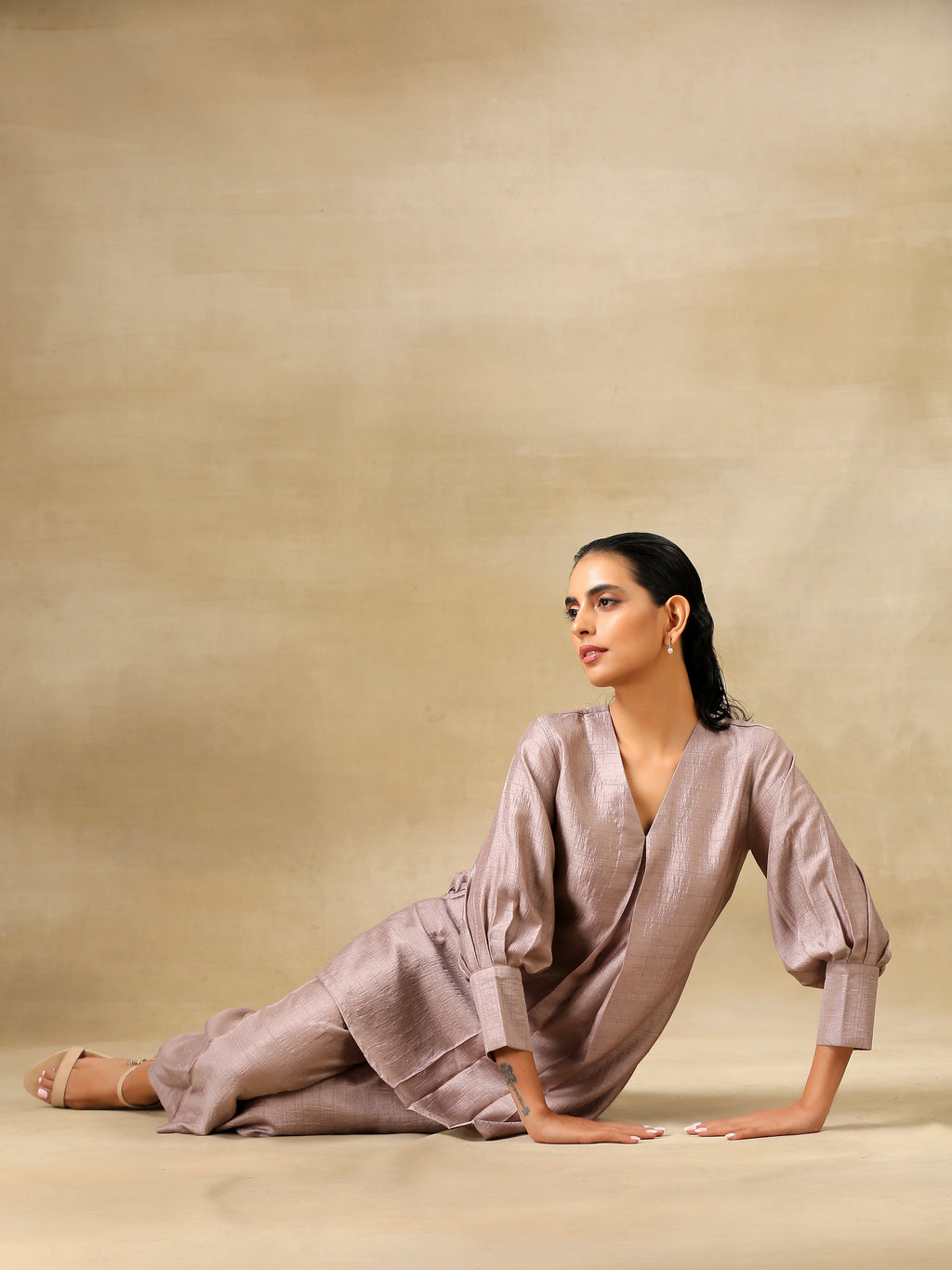 trueBrowns Grey Textured Silk Neck Pleat Co-Ord Set