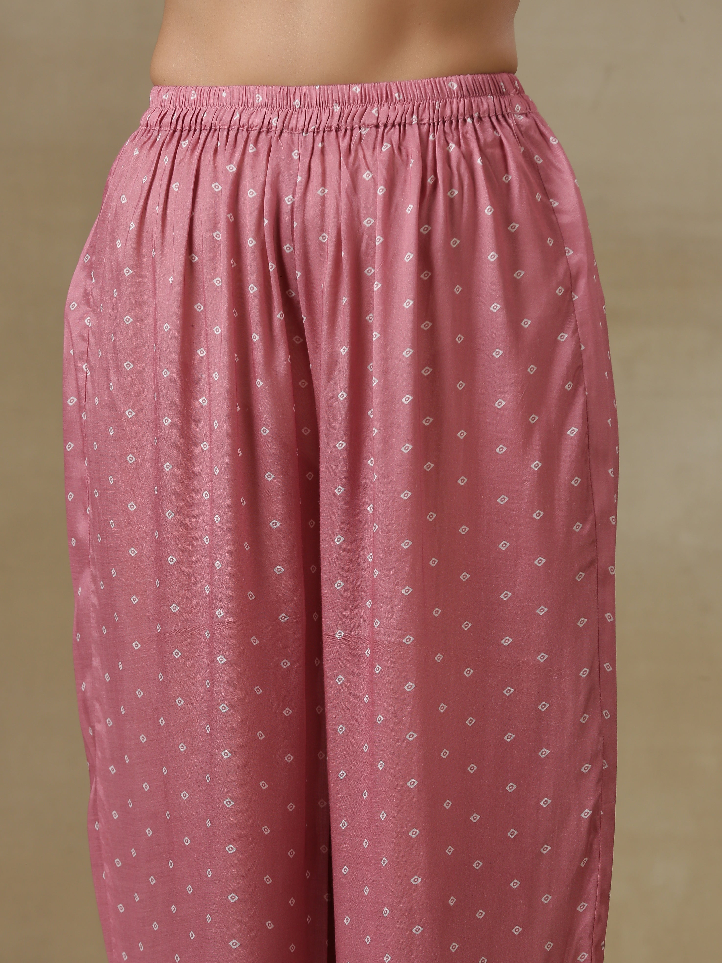 trueBrowns Light Mauve Bandhani Printed Silk Handkerchief Kurta Pant Set