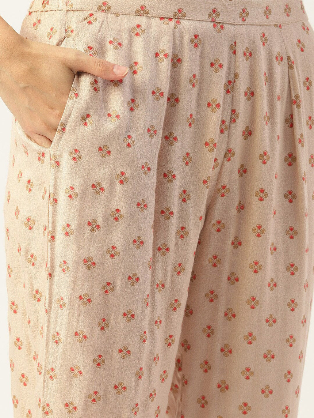 HERE&NOW Women Cream-Coloured Floral Embroidered Kurta with Trousers