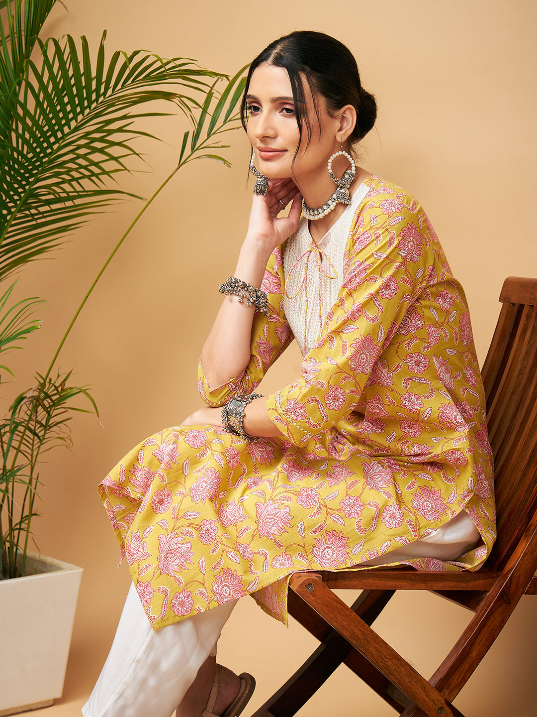 InWeave Women's Lime Pink Print Patch Cotton Straight Kurta
