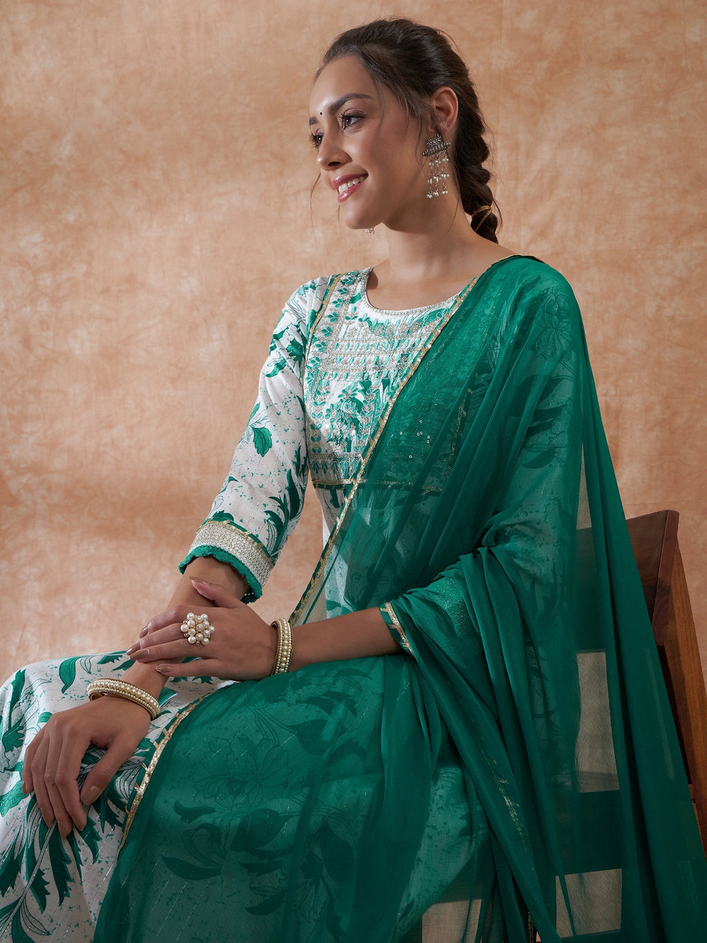InWeave Women's White Teal Lurex Leaf Print Patch Gota Kurta Set W Teal Dupatta