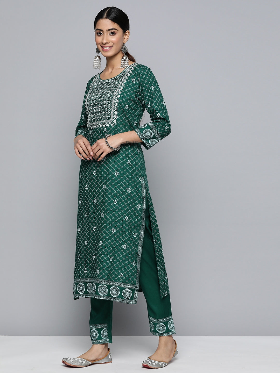 HERE&NOW Women Ethnic Motifs Yoke Design Kurta with Trousers & Dupatta