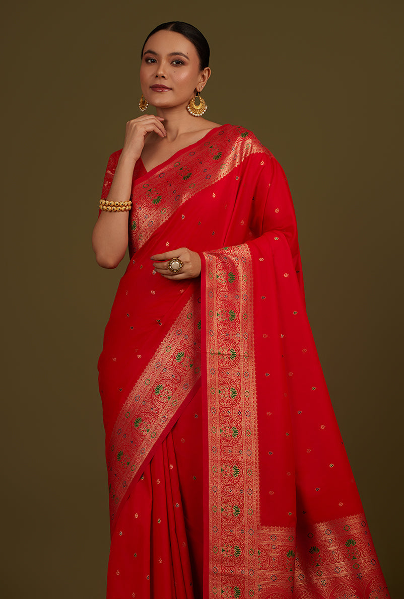 Monjolika Fashion Elegant Red Banarasi Silk Blend SareeBrocade Motifs & Zari Woven Splendor