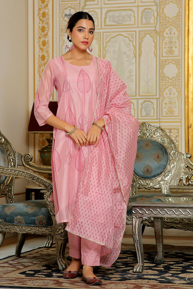 Vaasva Women Pink Chanderi Block Printed Embroidered Kurta Set With Solid Pants & Dupatta