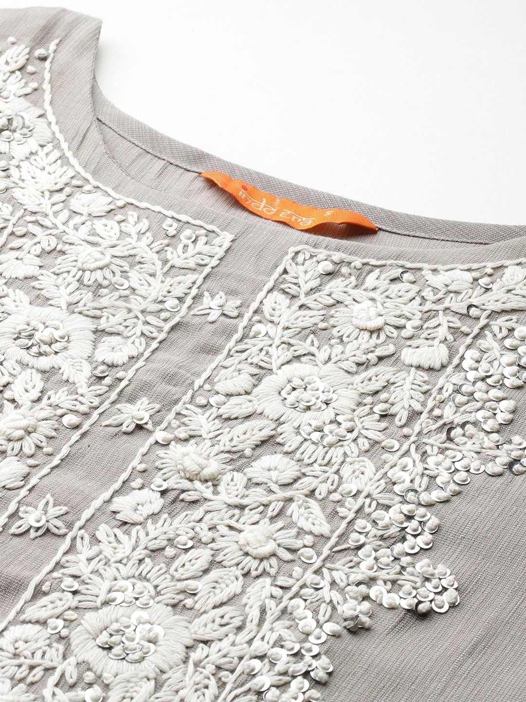 Indo Era Ethnic Motifs Embroidered Thread Work Kurta with Trousers