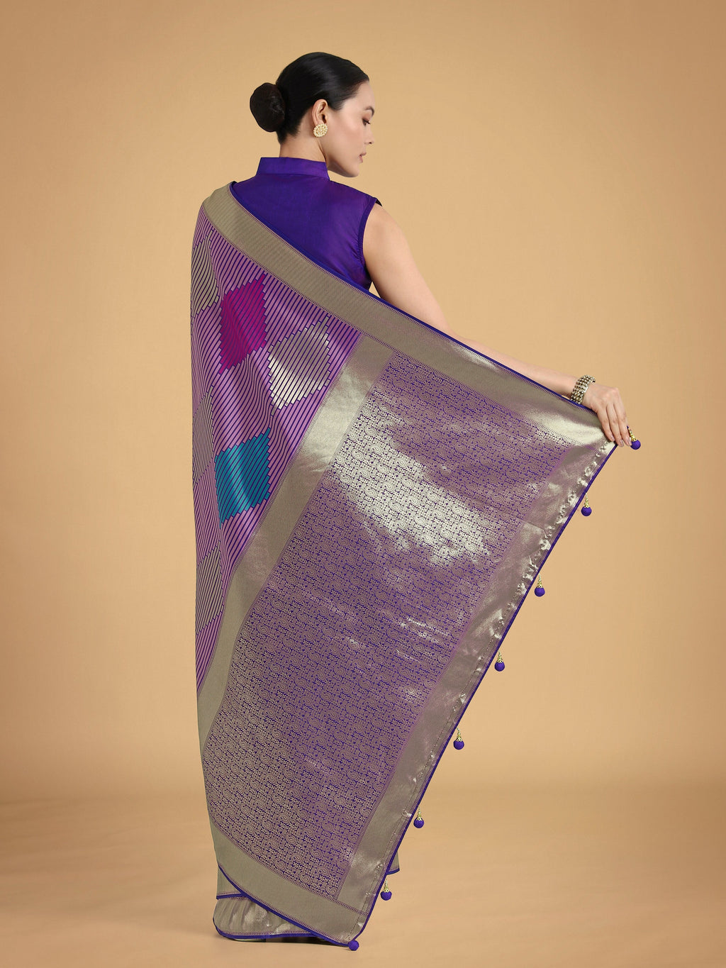 Monjolika Fashion Lavender Colour Banarasi Silk Zari Weaving Classic Saree