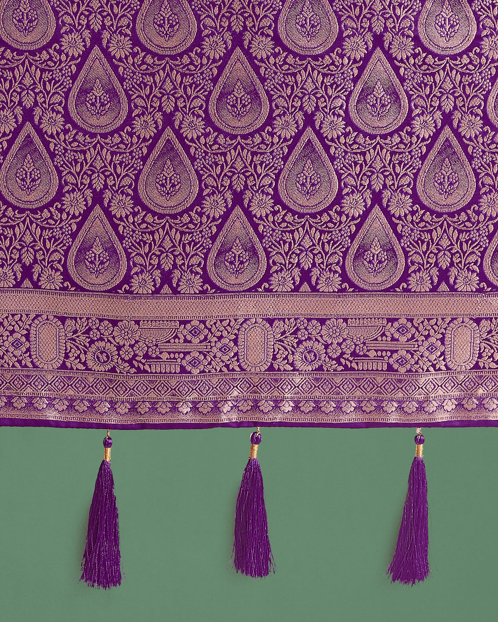 Monjolika Fashion Purple With Gold Bordar Banarasi Woven Satin Saree