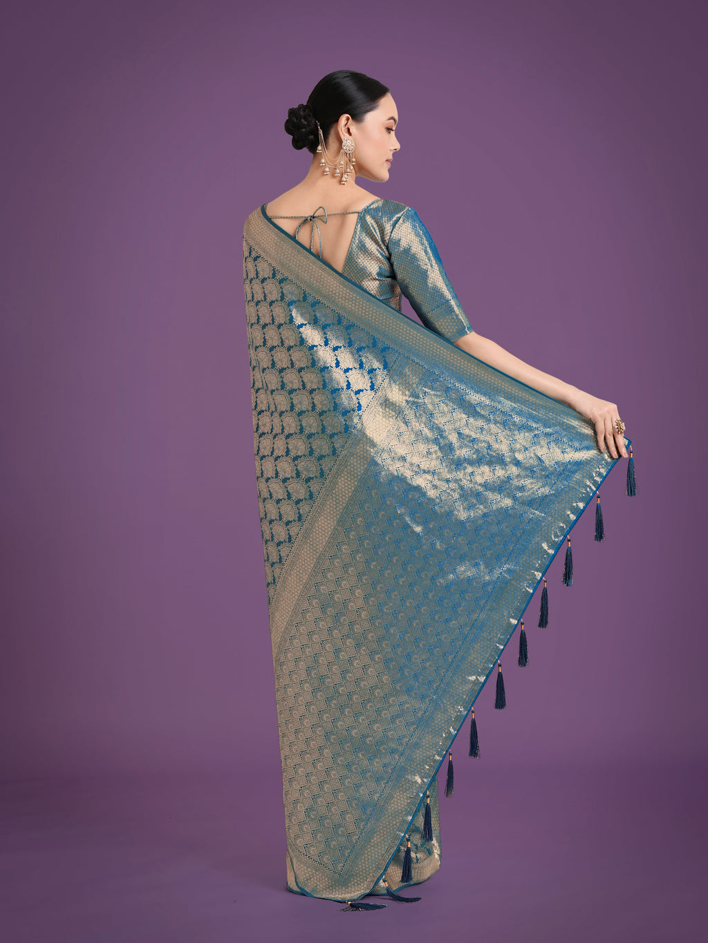 Monjolika Fashion Flattering Cyan blue Banarasi Satin Silk Zari Weaving Work Designer Saree