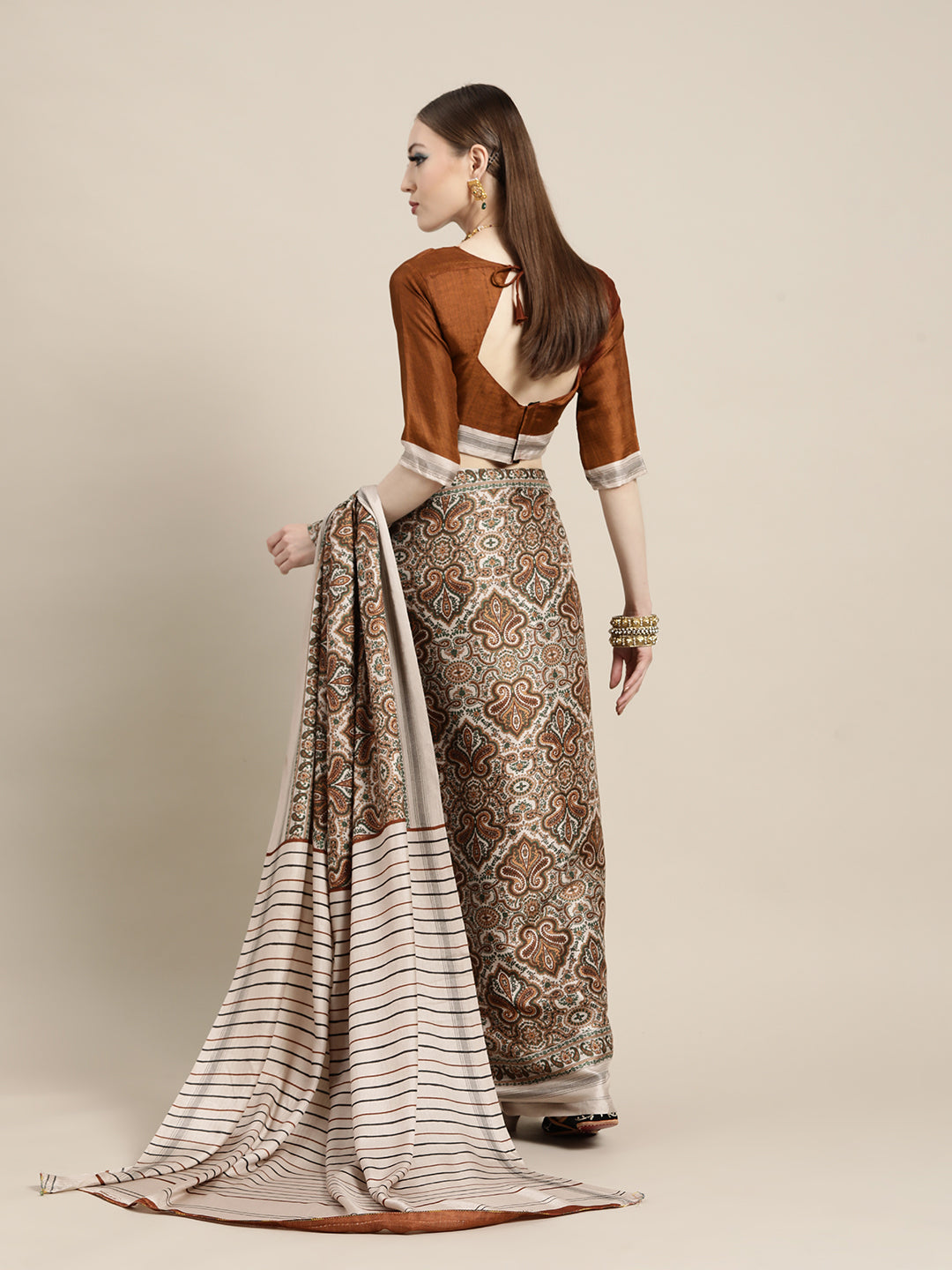 Saree Mall Cream-Coloured & Brown Paisley Printed Pashmina Silk Bagru Saree