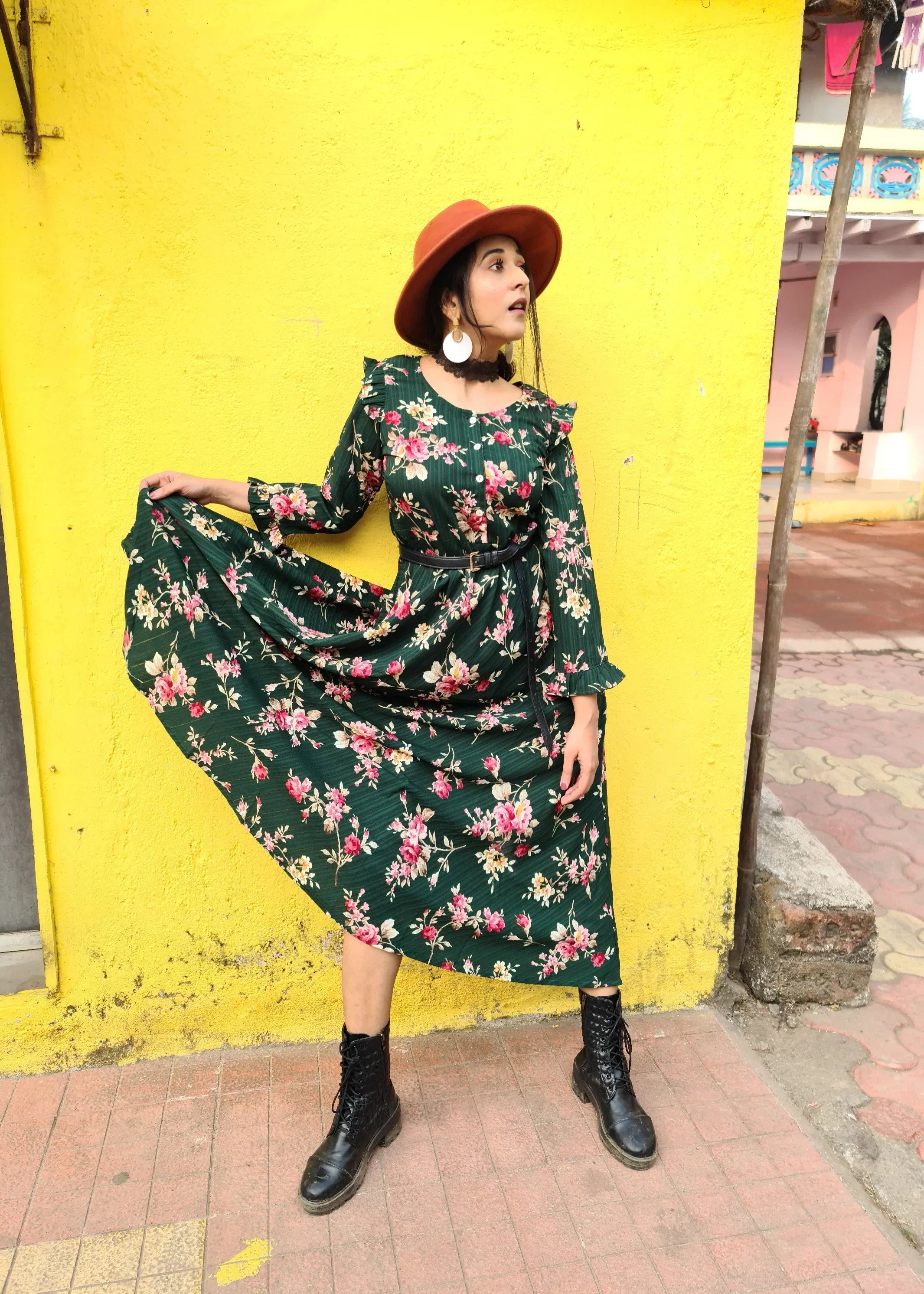 Jompers Women's Green & Pink Floral Printed Bell Sleeves Floral Anarkali Kurta