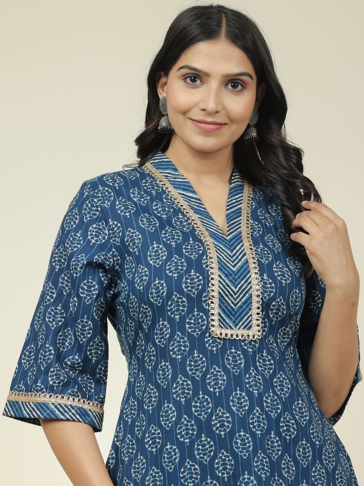 Aramya Straight Soft Cotton Block Print Women's Kurta - Blue