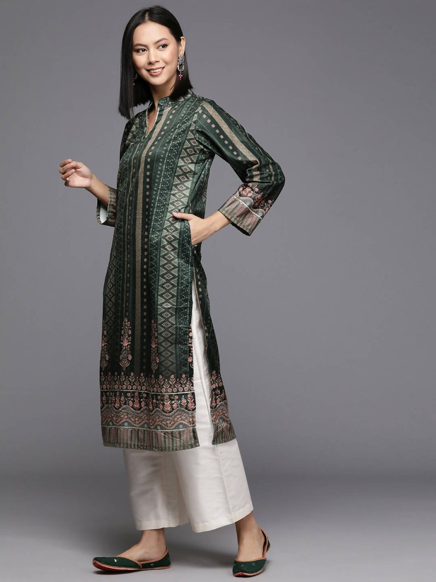 Ahalyaa Women's Traditional wear Kurta - Dark Green