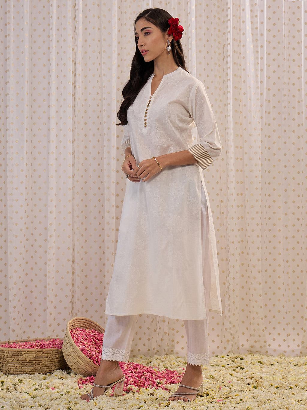 Indo Era Off White Printed Straight Kurta