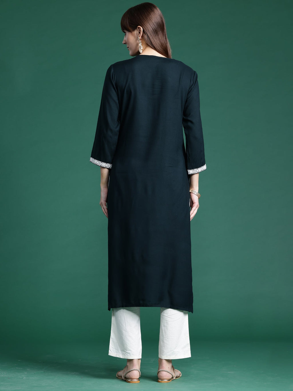 Indo Era Green Embroidered Straight Kurta