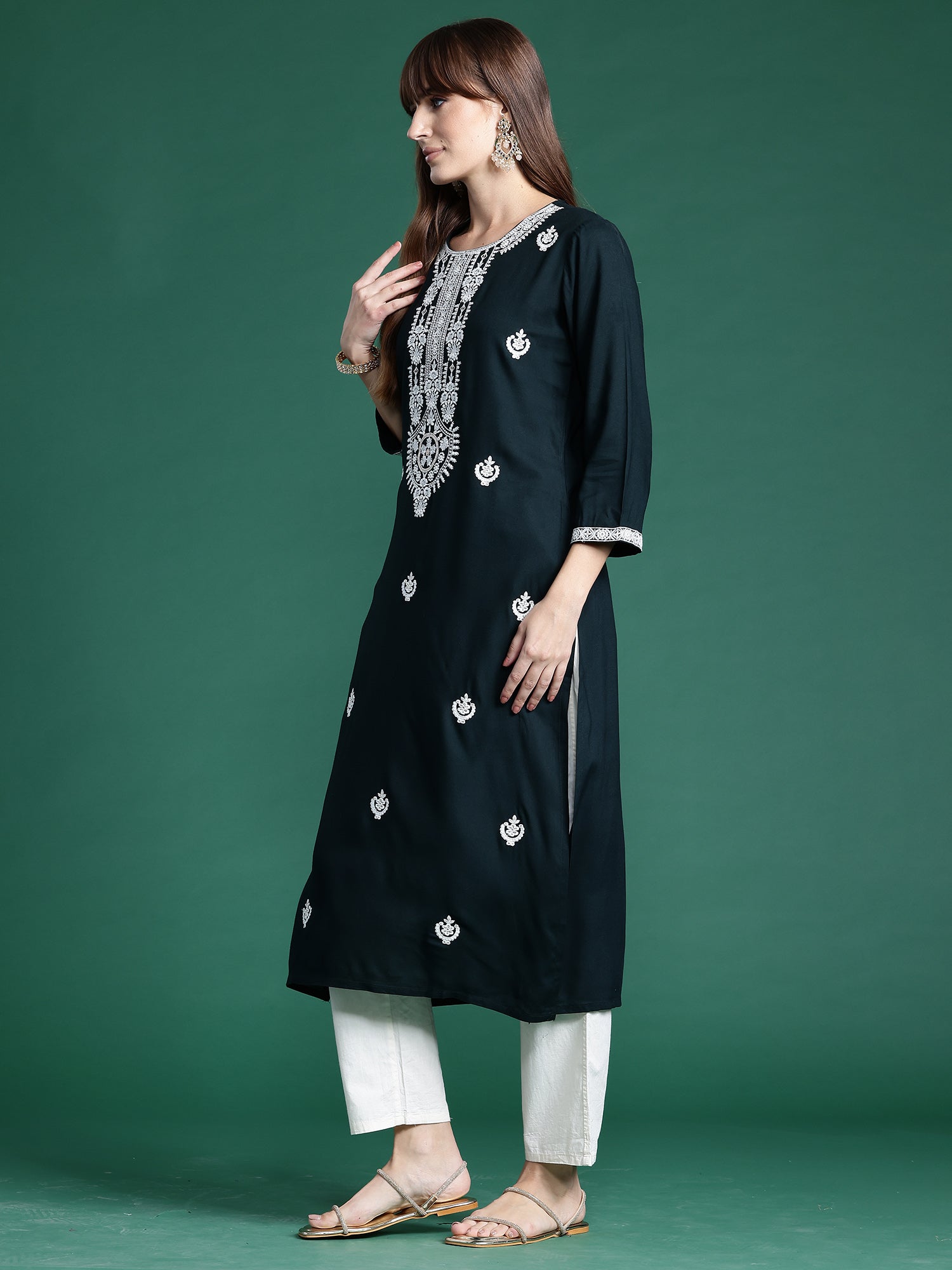 Indo Era Green Embroidered Straight Kurta