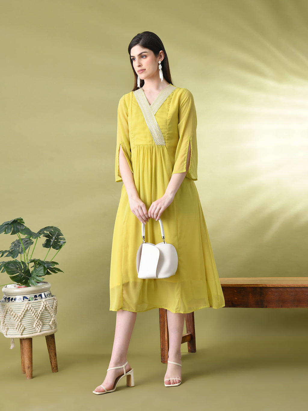 Myshka Women's Green Solid Georgette Dress