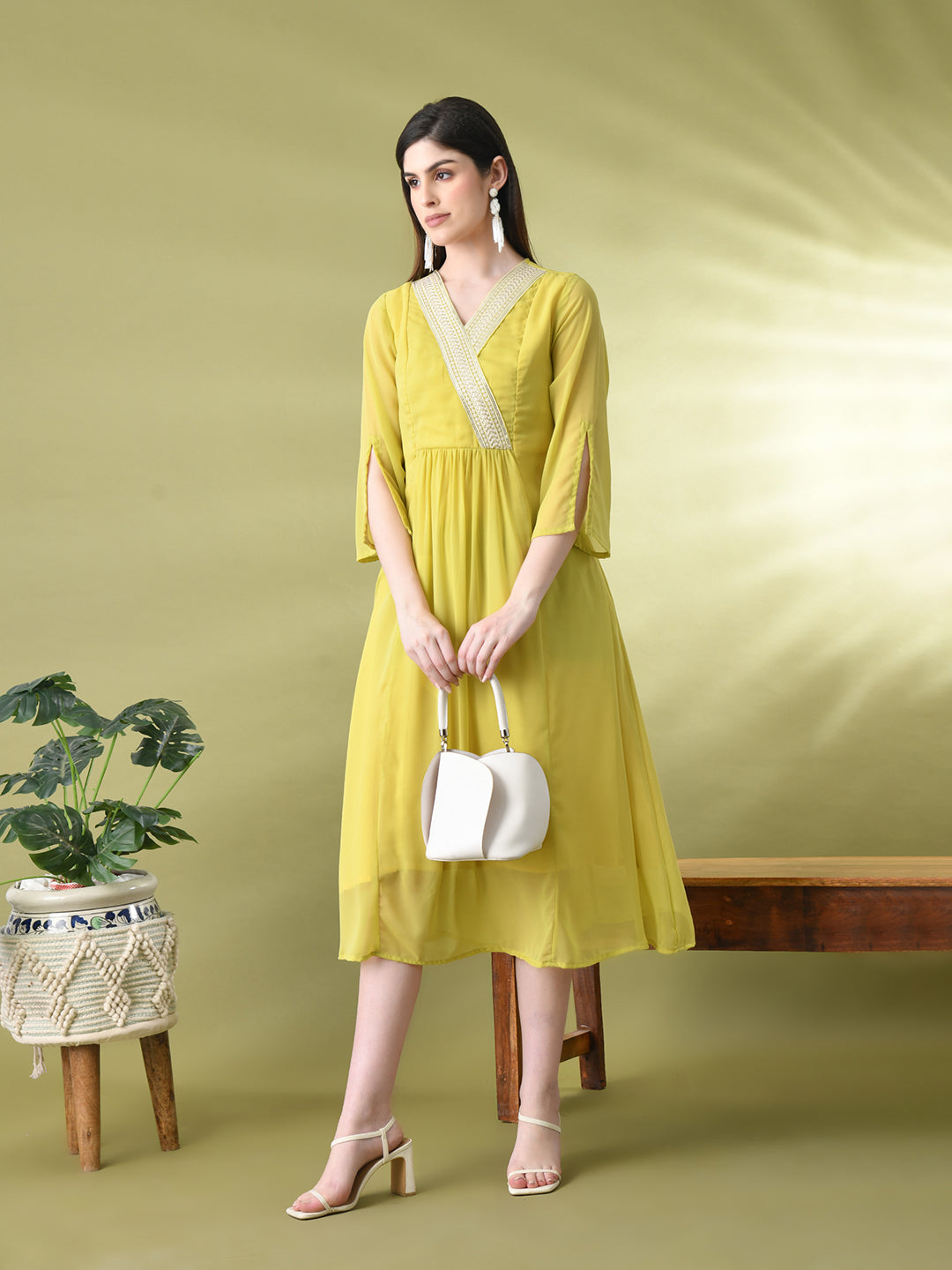 Myshka Women's Green Solid Georgette Dress